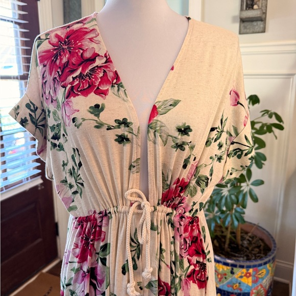 Love In EUC Short Sleeve Floral Tie Waist High-Lo Kimono - Picture 4 of 7
